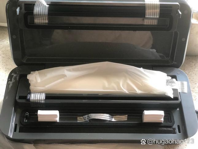 摩飞MR1118真空保鲜机 锁住新鲜，尽享持久美味